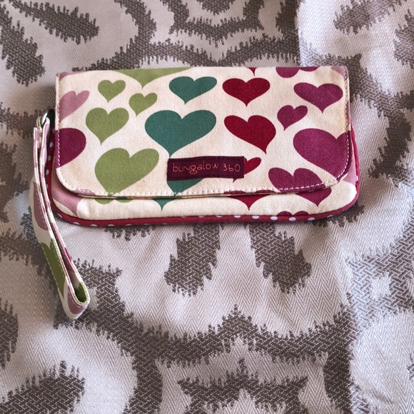 bungalow 360 Handbags - BUNGALOW 360 HEART SIGN CLUTCH CANVAS WRISTLET